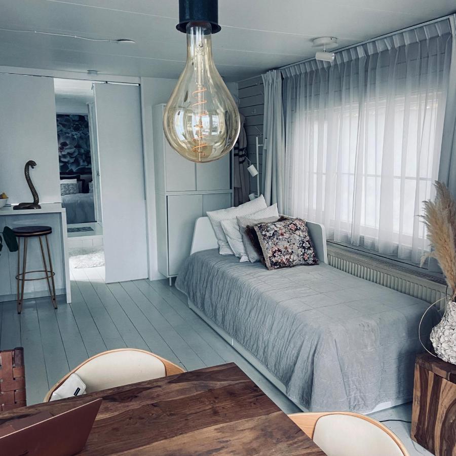 Houseboat Bonnie Bed & Breakfast Amsterdam Ngoại thất bức ảnh